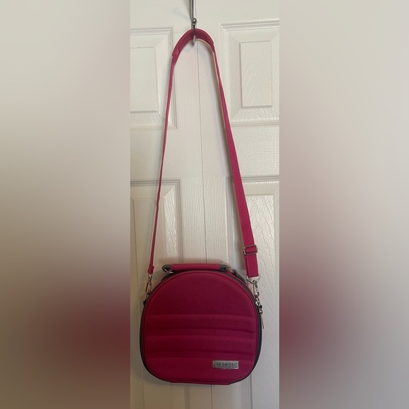 Chic Pink Crossbody Bag - Picture 2 of 8